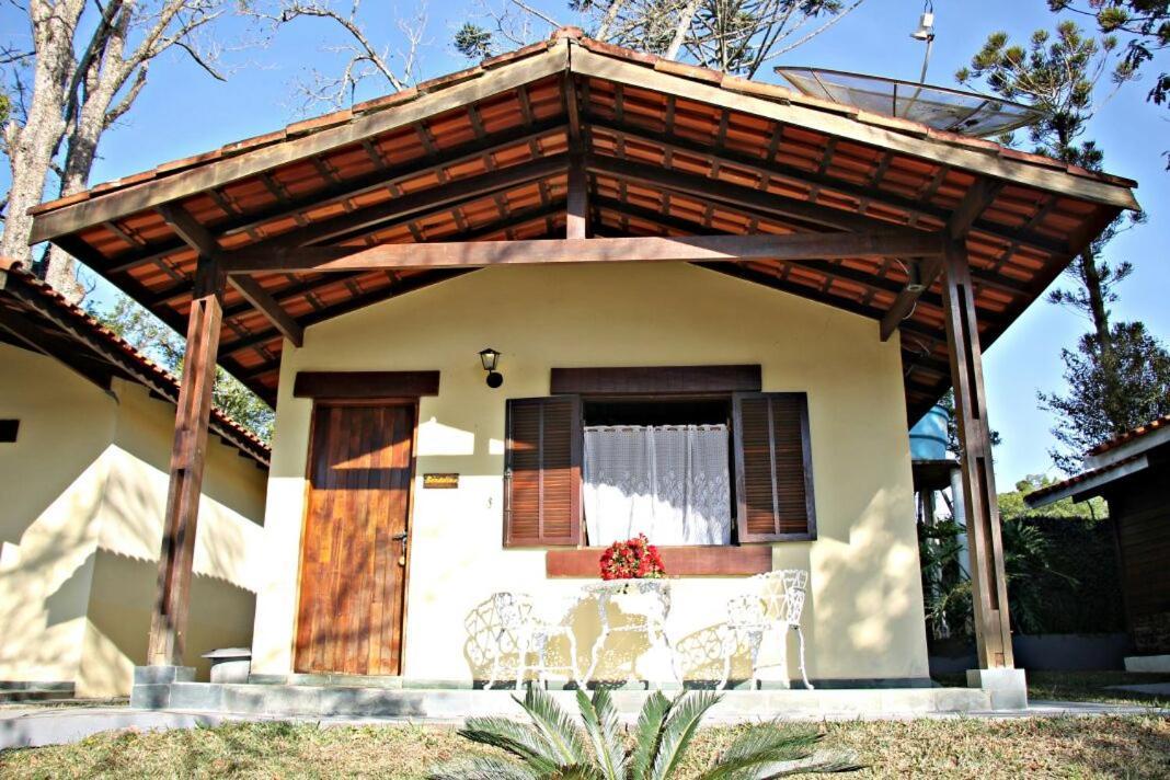 Pousada Casa Amarela Piracaia Kültér fotó